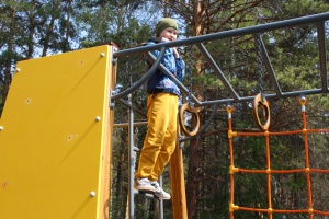 Оживление на Лосином острове: ребята нового заезда подружились с хранителем «Родника»