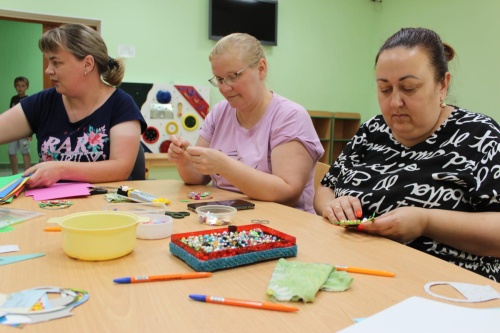 Провели сегодня мастер-класс для мам-сопровождающих