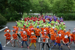 Флешмоб «Спортивный массовый танец»