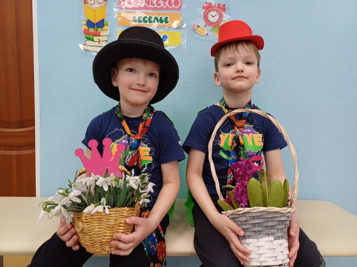 В "Роднике" кипит работа, готовимся к 8 Марта!