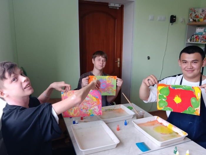 Подростки «Центра комплексной реабилитации «Родник» объединяются в команды для реализации творческих задач