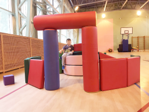 Кто сказал, что спортивный зал только для физических упражнений?