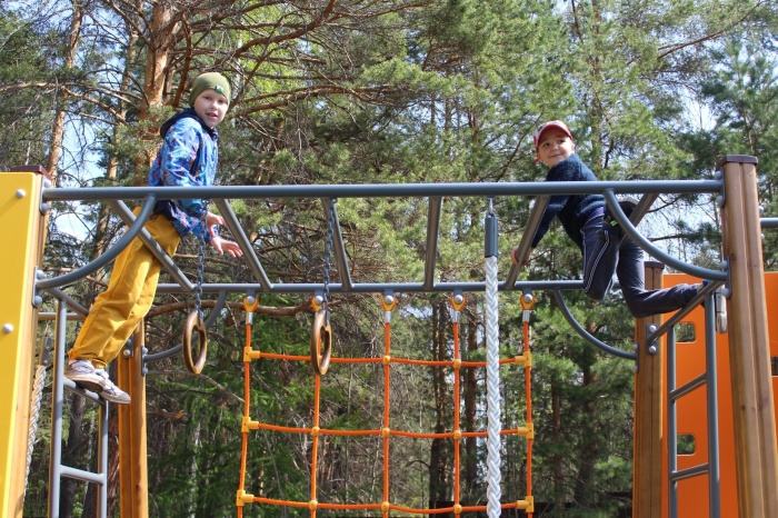 Чтобы укрепить здоровье ребенка, не обязательно находится в «Роднике» круглосуточно.  Для часто болеющих у нас работает дневной стационар.