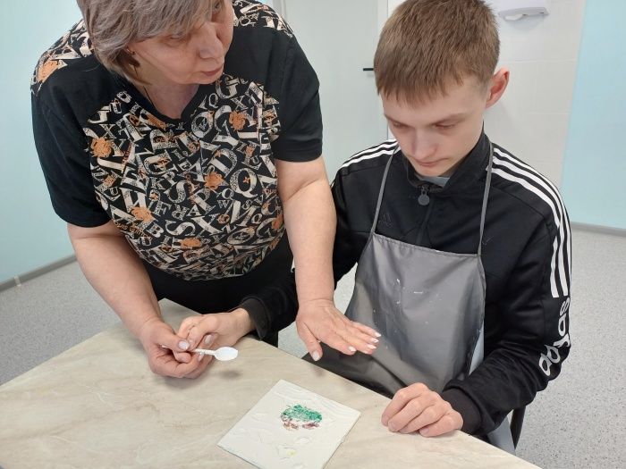 Консультируем взрослых ребят с аутизмом по использованию цифровых сервисов в быту