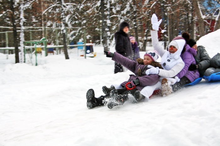 Мы кое-что придумали! Зовем вас на семейную оздоровительную смену «ОСТОРОЖНО, КАНИКУЛЫ!» 4-8 января