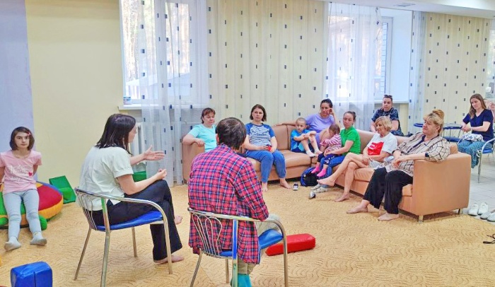 Родитель говорит: «Мы ездим на реабилитации, но толку нет»