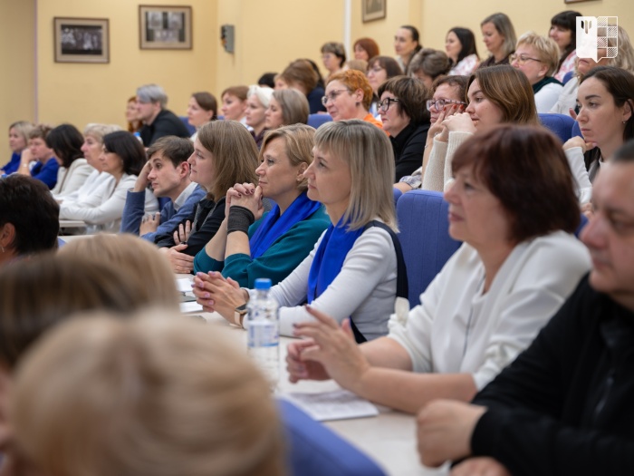 Заместитель руководителя по социальной реабилитации «Центра «Родник» Данил Варяев и методист Мария Варяева представляют регион на XII Всероссийском конкурсе «Лучшая инклюзивная школа – 2025»