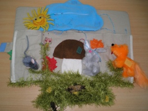 Тактильная рукодельная книжка-сказка