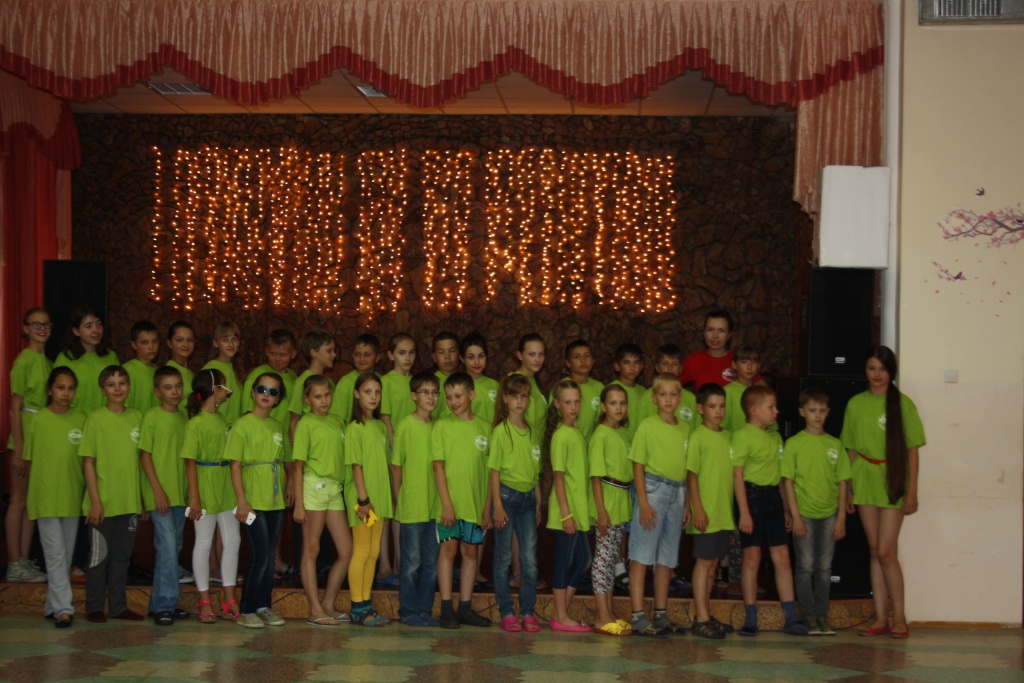 # SELFIE 5-6 отряд.JPG